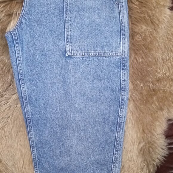 DKNY High Rise Utility Barrel Leg Jeans - Picture 9 of 9